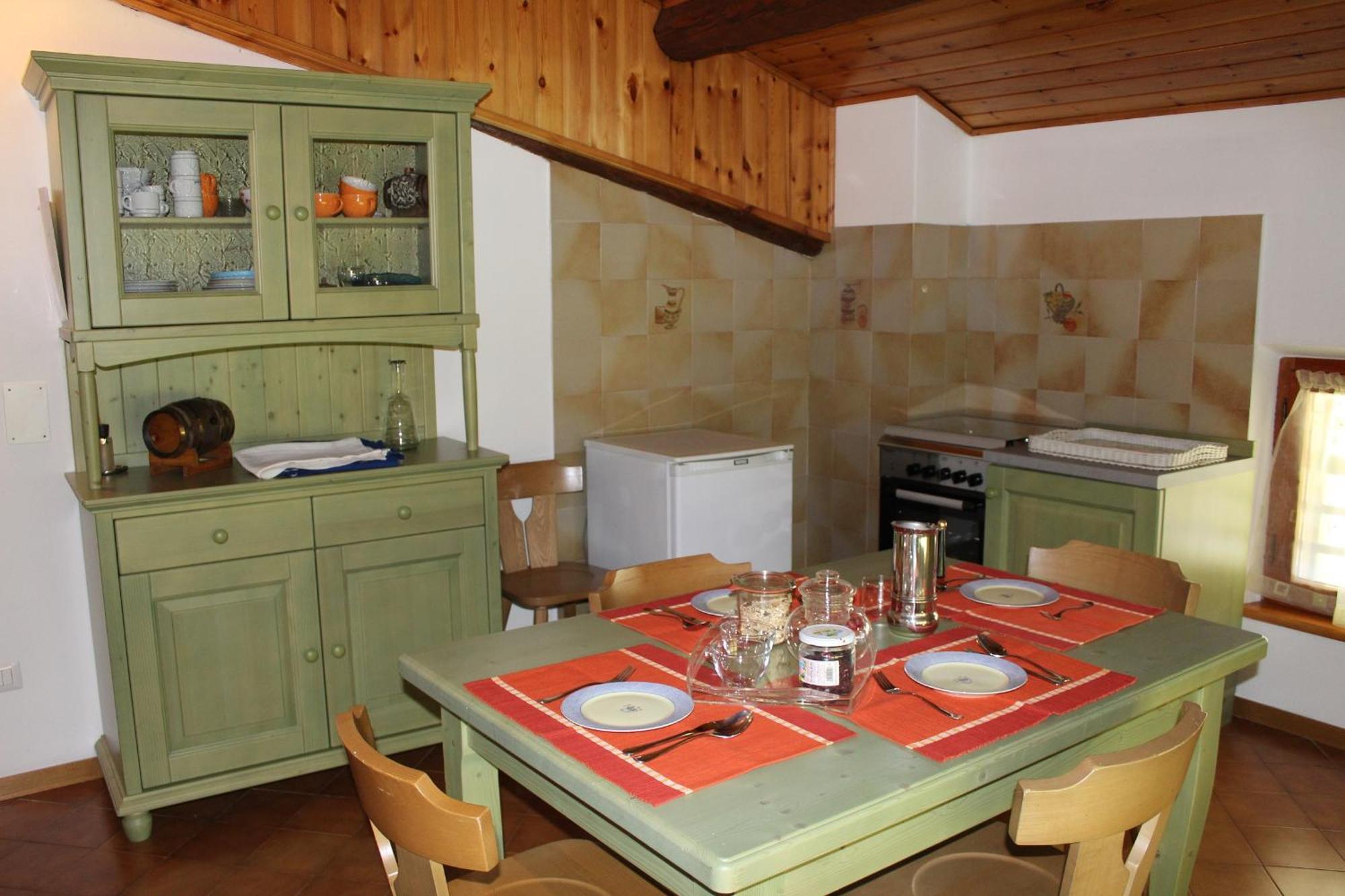 Residence Zecchini Tiarno di Sotto Rom bilde